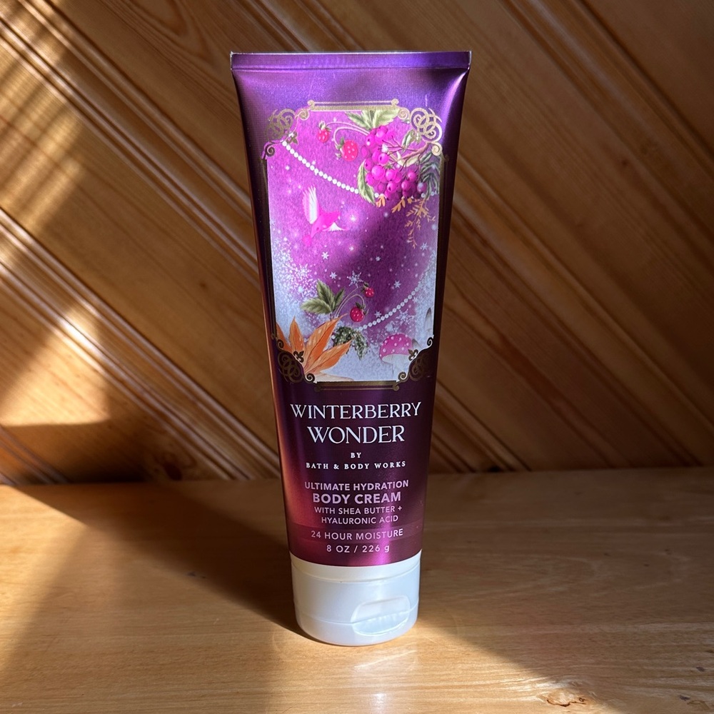 Bath & Body Works Winter Berry Wonder Body Cream